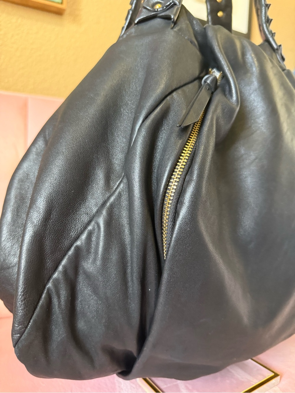 Authentic Diane Von Furstenburg SOFT Blk Leather Hobo Stud-Detail Origami Straps - Picture 5 of 16